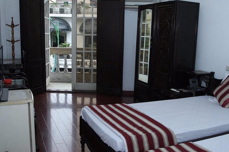 Hoang Cuong Hotel 15 Nguyen Thai Hoc 하노이 외부 사진